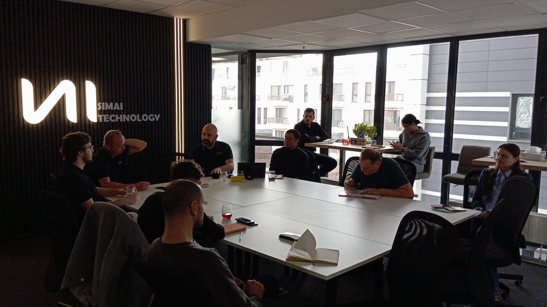 SIMAI Technology і Solis Host Технічне навчання щодо нового інвертора накопичення енергії 125 кВт і акумуляторної шафи 261 кВт-год у Бухаресі